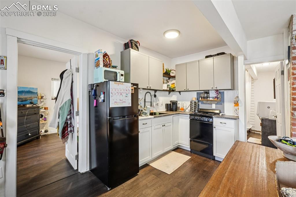 Image 41 of 49: UNIT 1- GROUND FLOOR