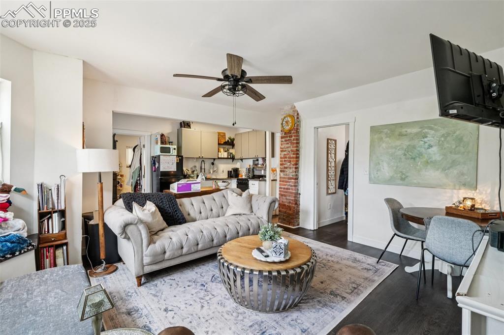 Image 44 of 49: UNIT 1- GROUND FLOOR