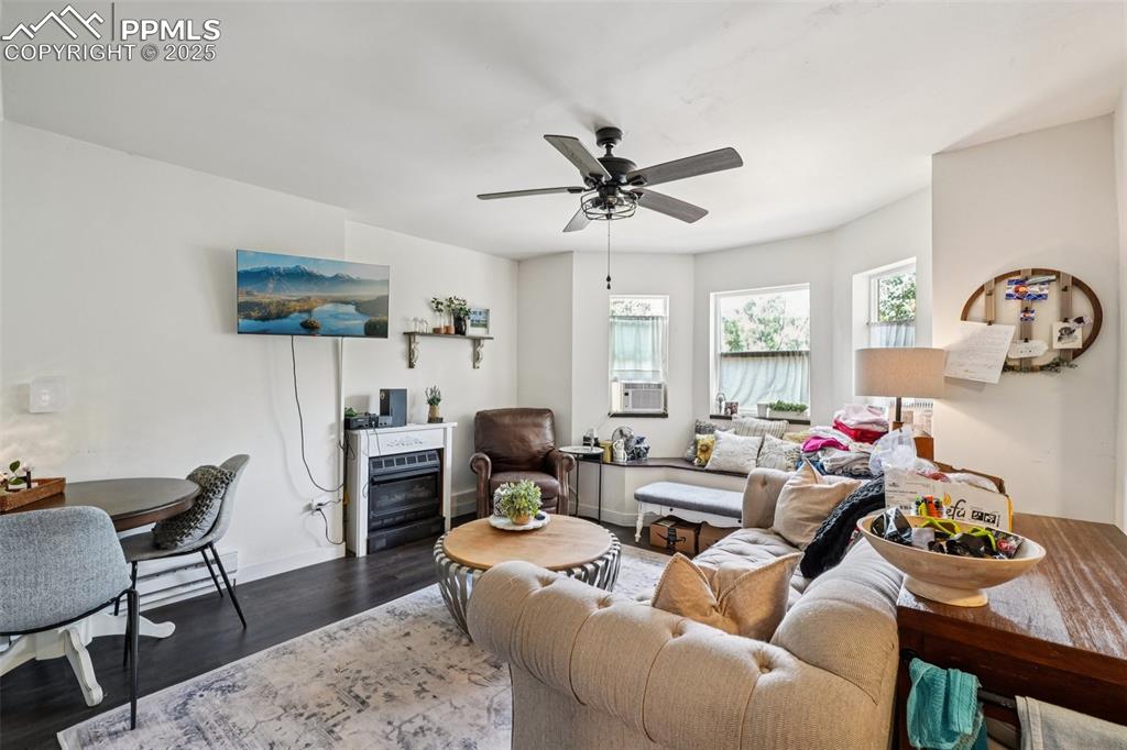 Image 46 of 49: UNIT 1- GROUND FLOOR