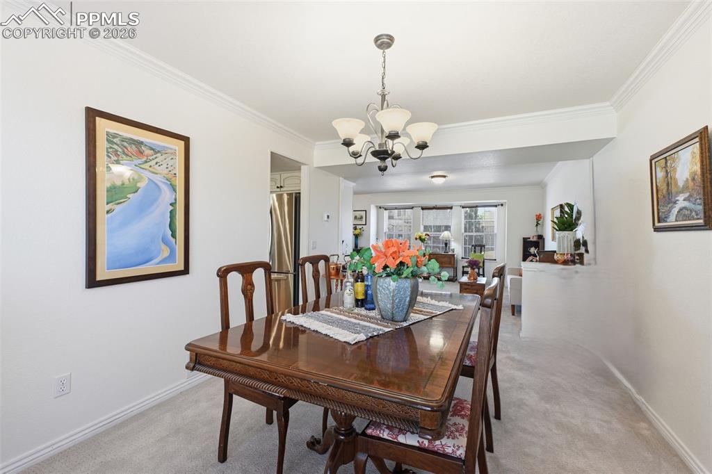 Image 11 of 38: Dining Area