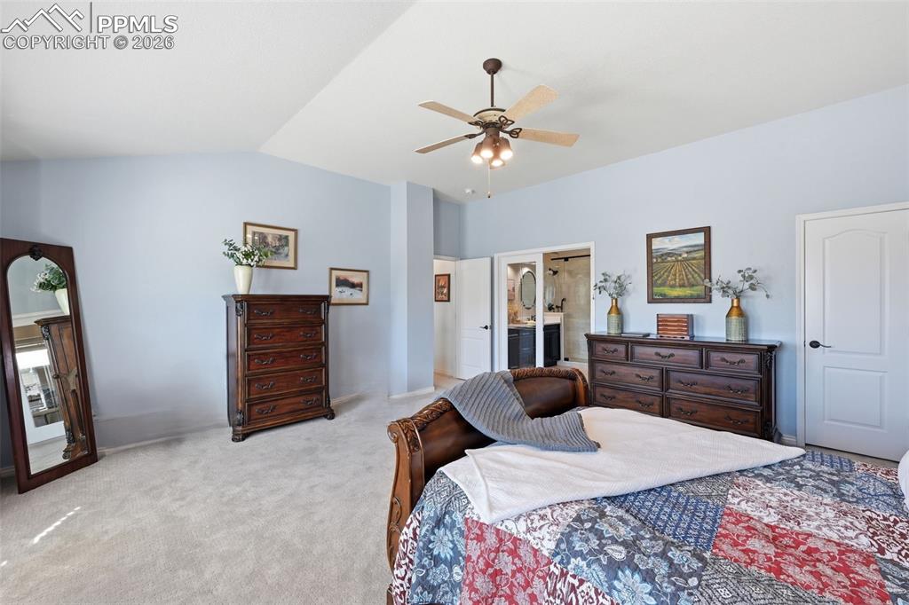 Image 16 of 38: Bedroom