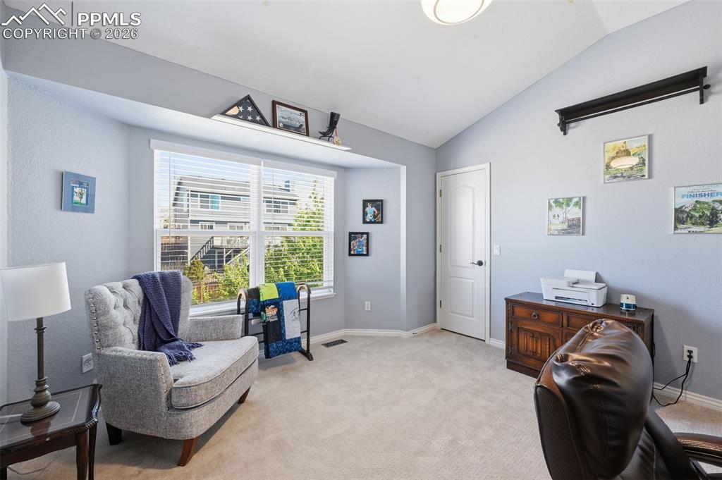 Image 20 of 38: Sitting Room