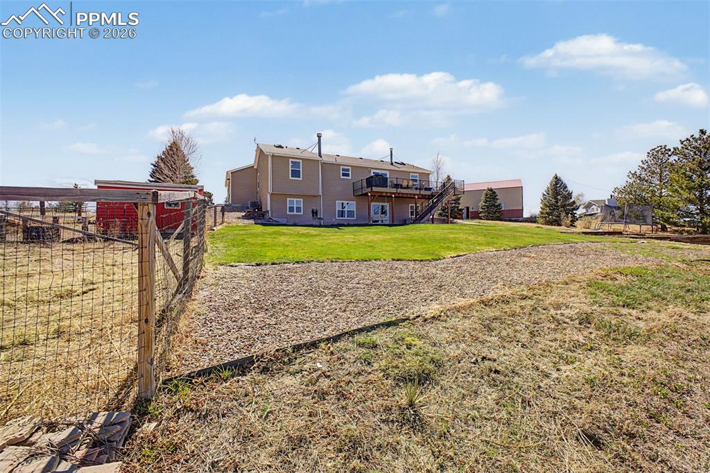 Image 39 of 48: Back of Structure