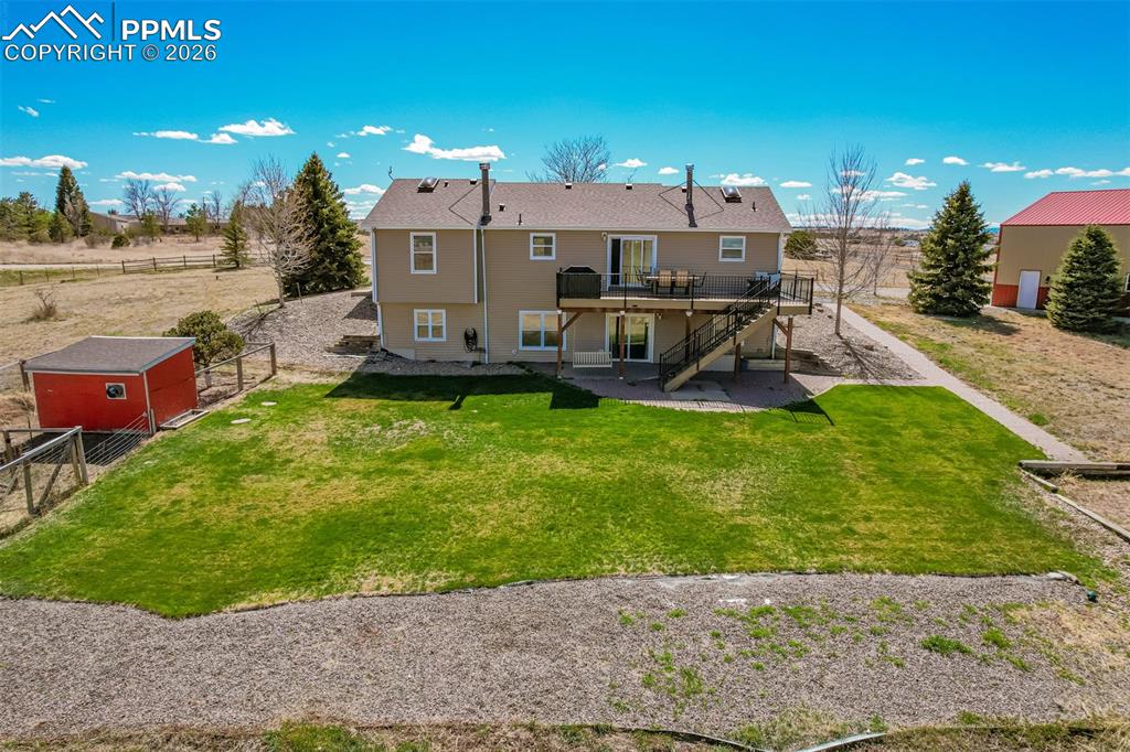 Image 48 of 48: Back of Structure