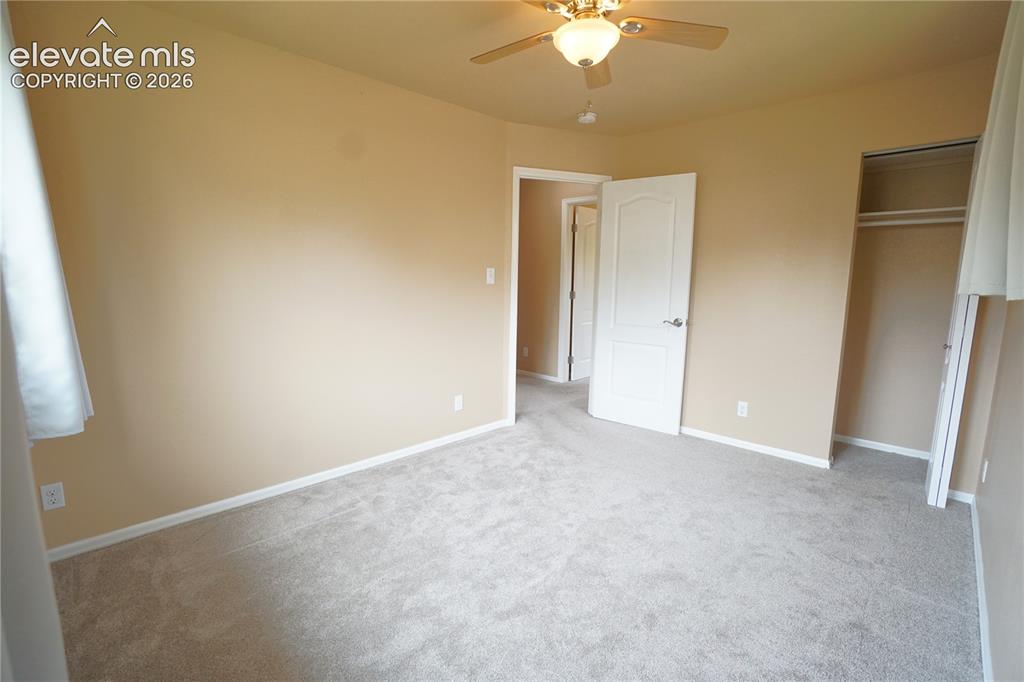 Image 17 of 33: Bedroom