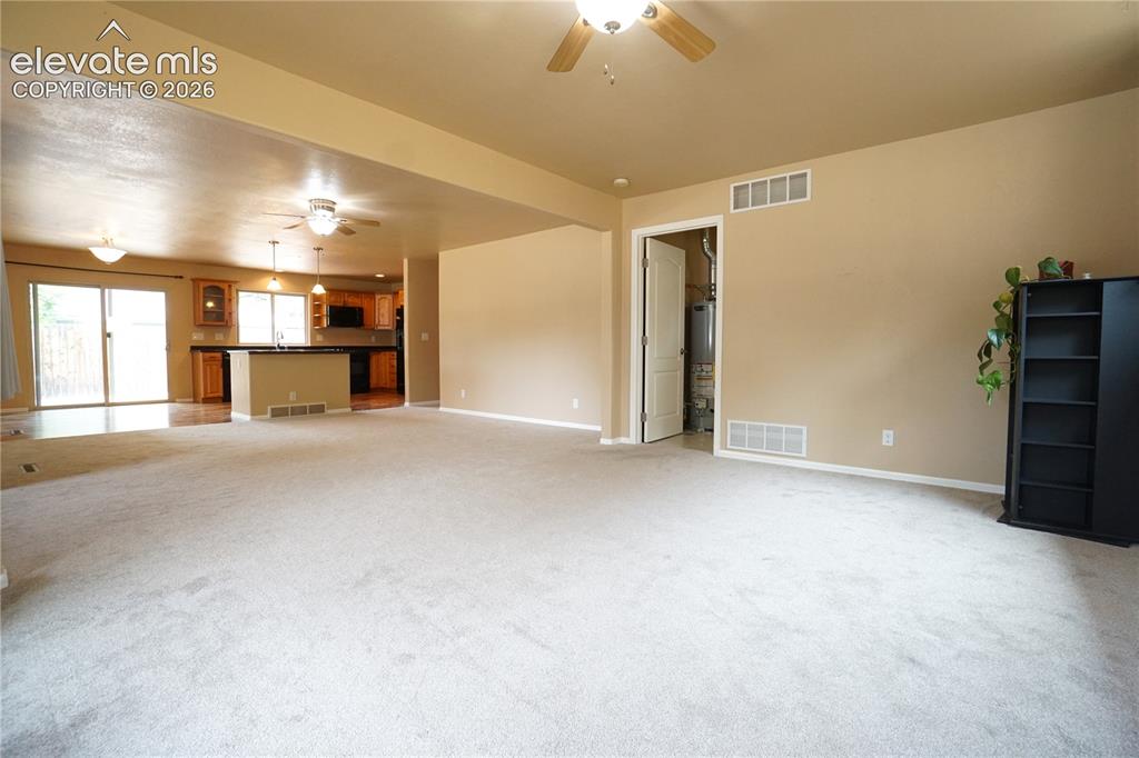 Image 6 of 33: Living Room