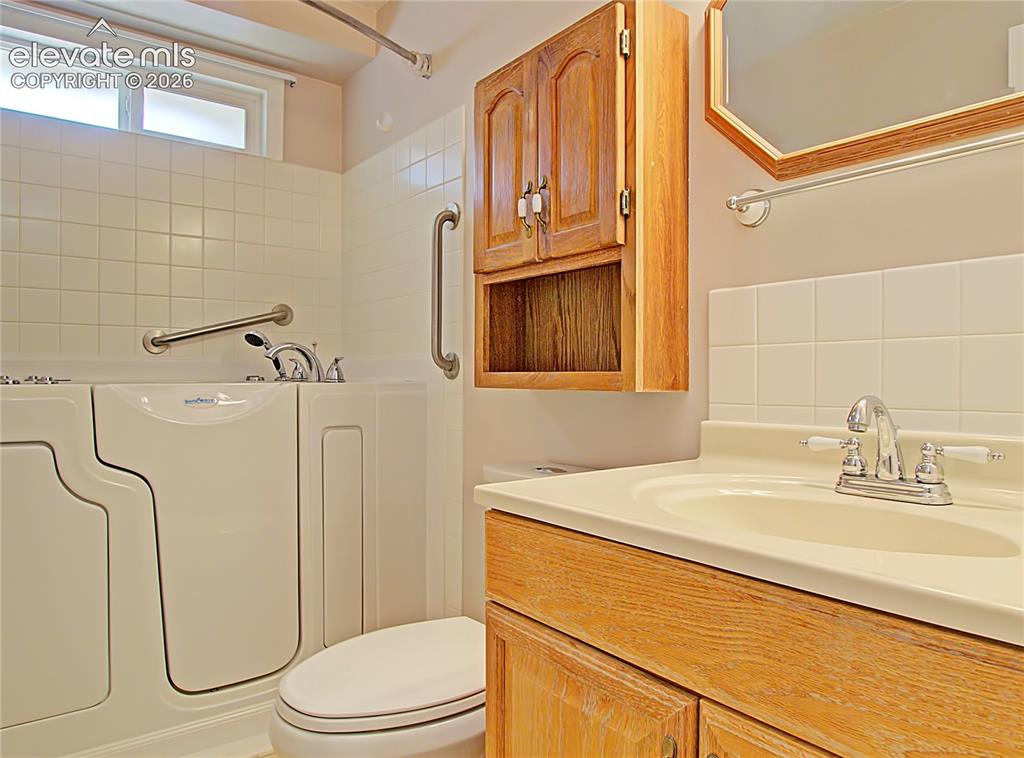 Image 11 of 27: Master Bathroom