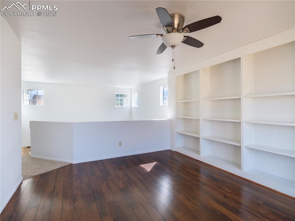 Image 15 of 28: Loft