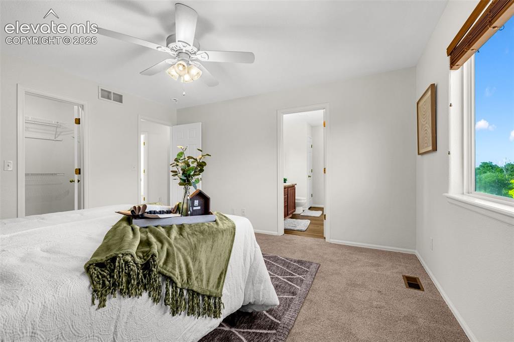 Image 12 of 46: Bedroom