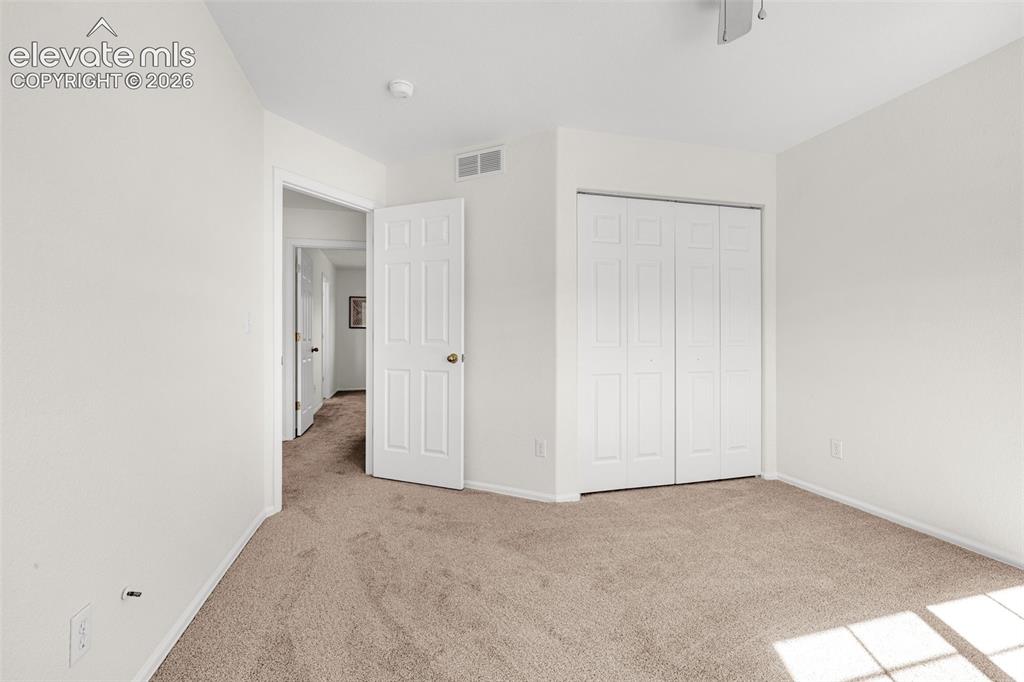 Image 18 of 46: Bedroom