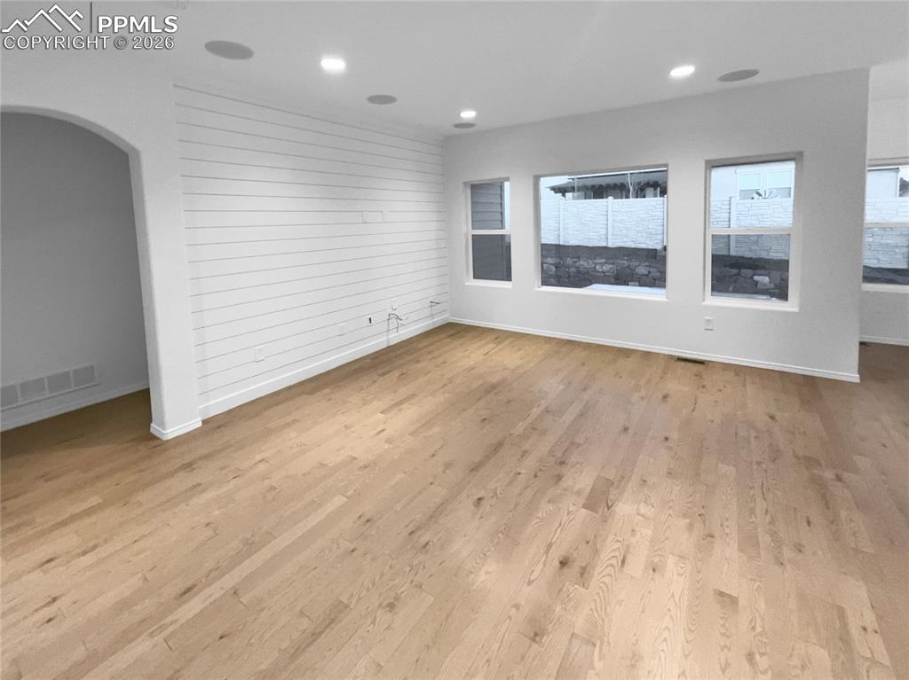 Image 18 of 22: No Description Available