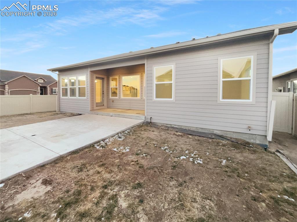 Image 20 of 22: No Description Available