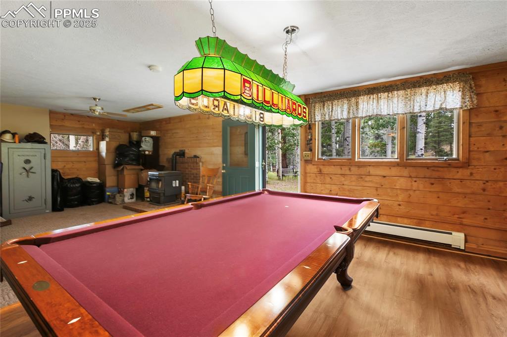 Image 17 of 40: Game Room