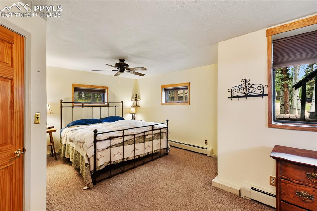 Image 22 of 40: Bedroom