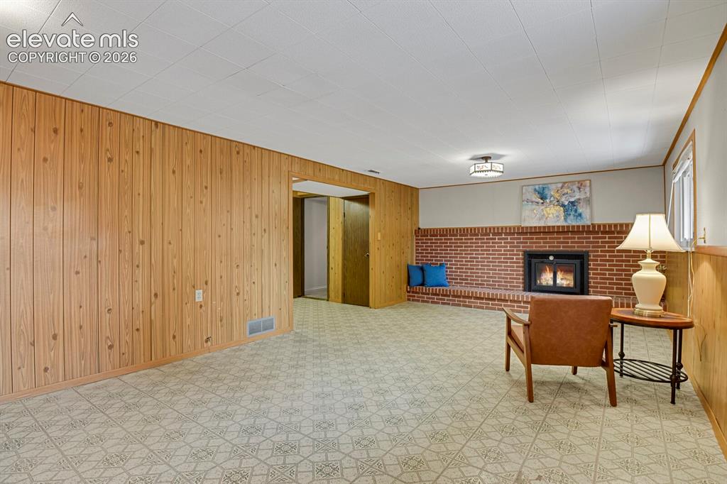 Image 31 of 48: Basement Rec Room