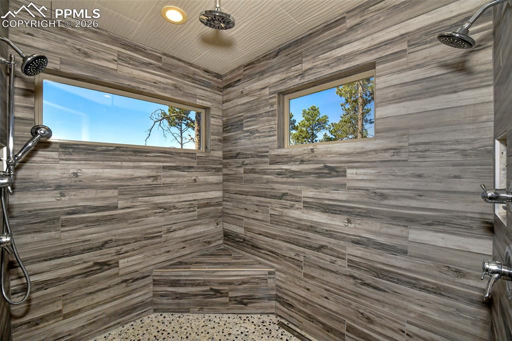 Image 16 of 50: Master Bathroom