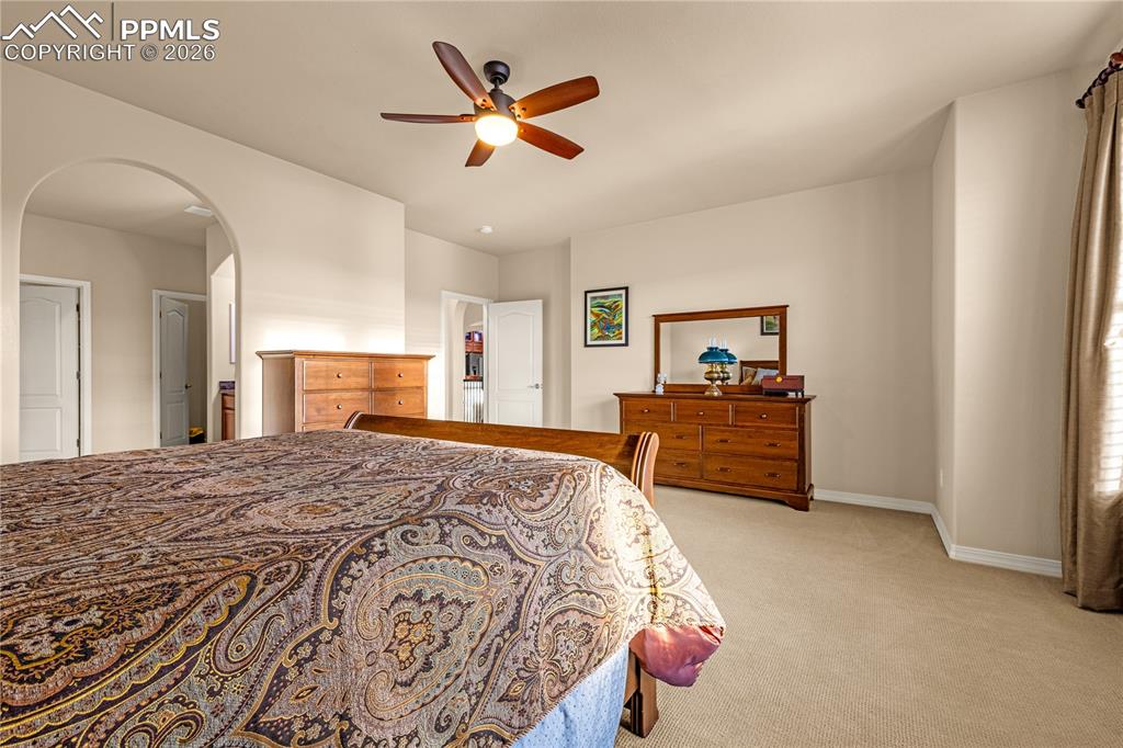 Image 15 of 35: Bedroom