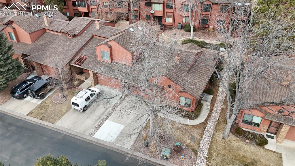 Image 31 of 34: Drone / aerial view