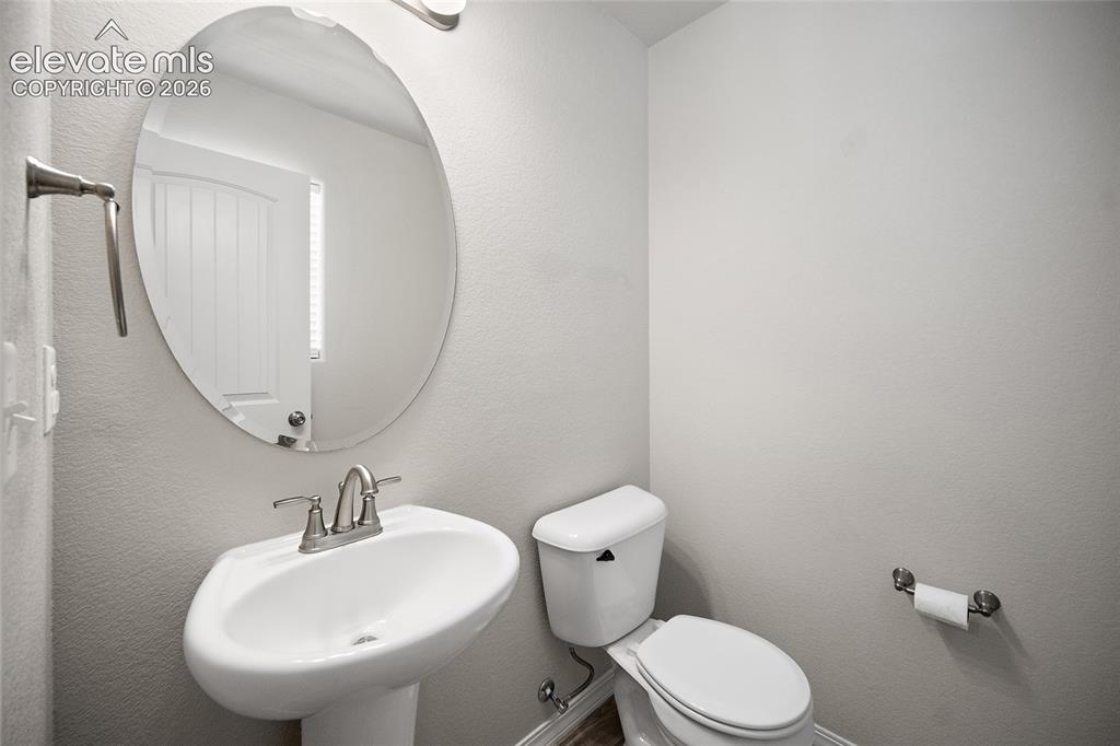 Image 6 of 41: Bathroom