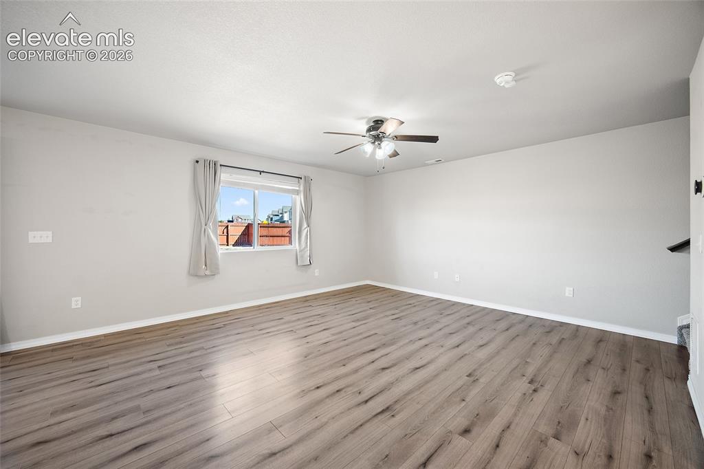 Image 8 of 41: Living Room