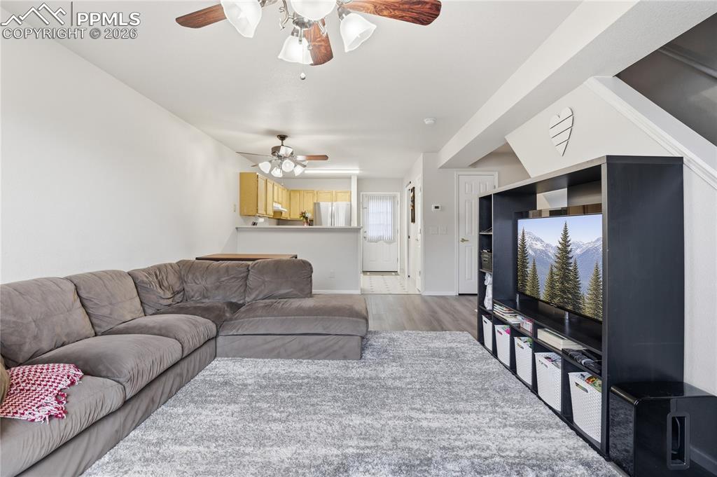 Image 10 of 22: Living Room