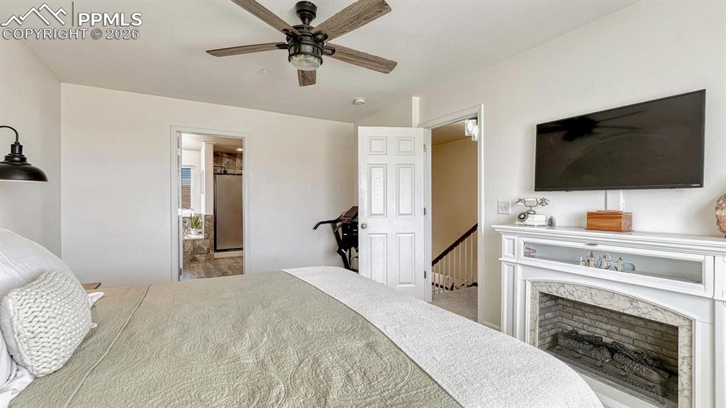 Image 18 of 40: Master Bedroom