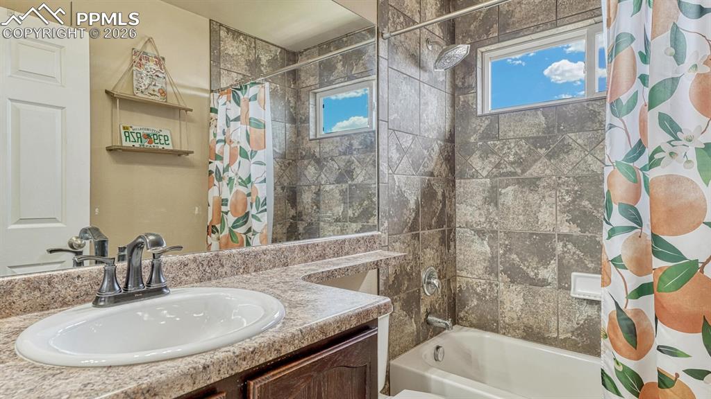 Image 21 of 40: Master Bathroom