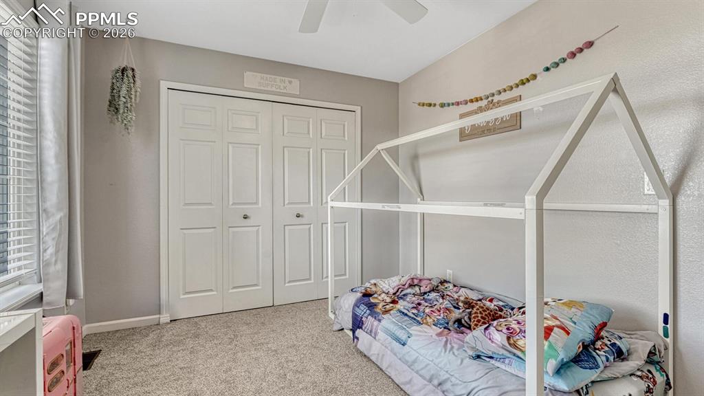 Image 24 of 40: Bedroom