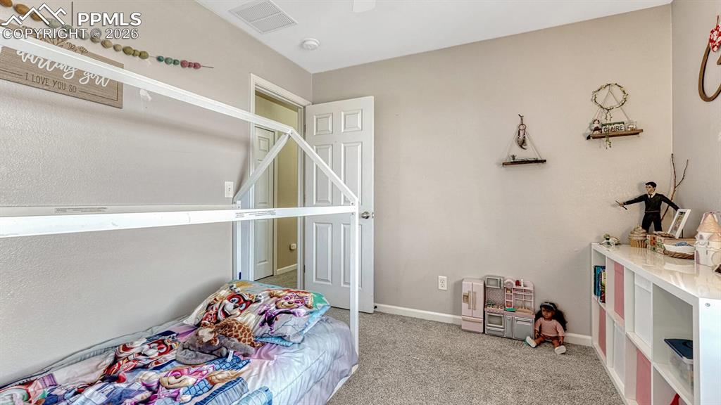 Image 26 of 40: Bedroom