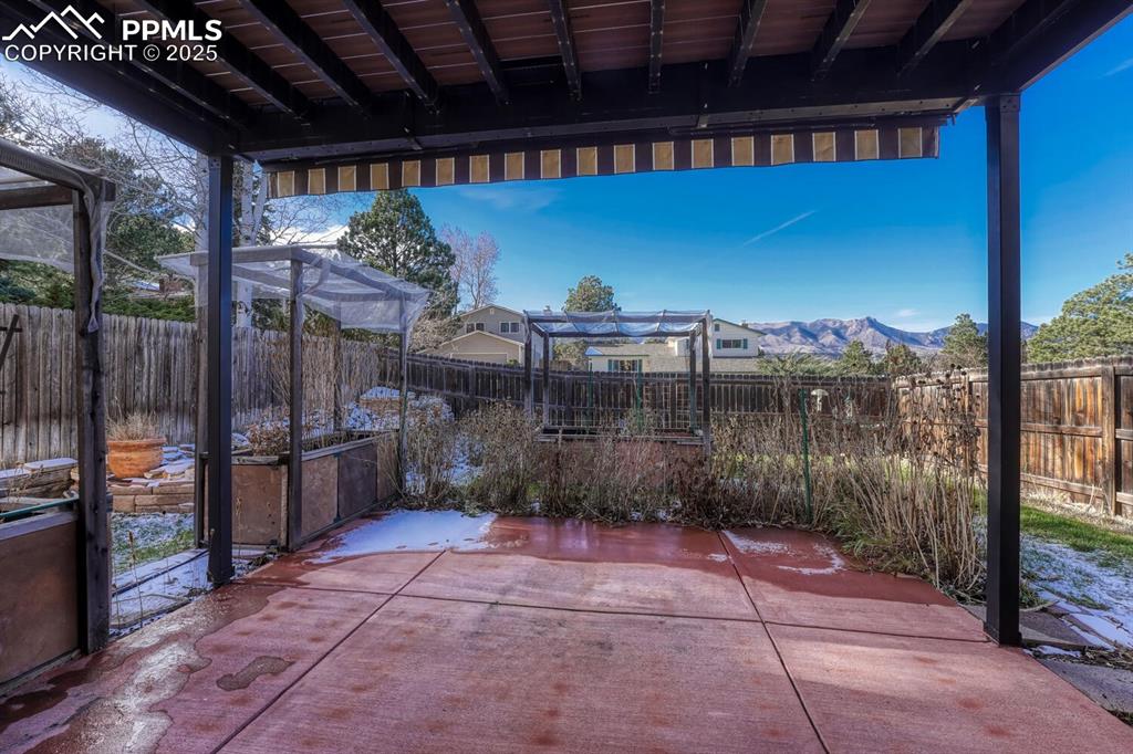 Image 12 of 48: Family Room Patio