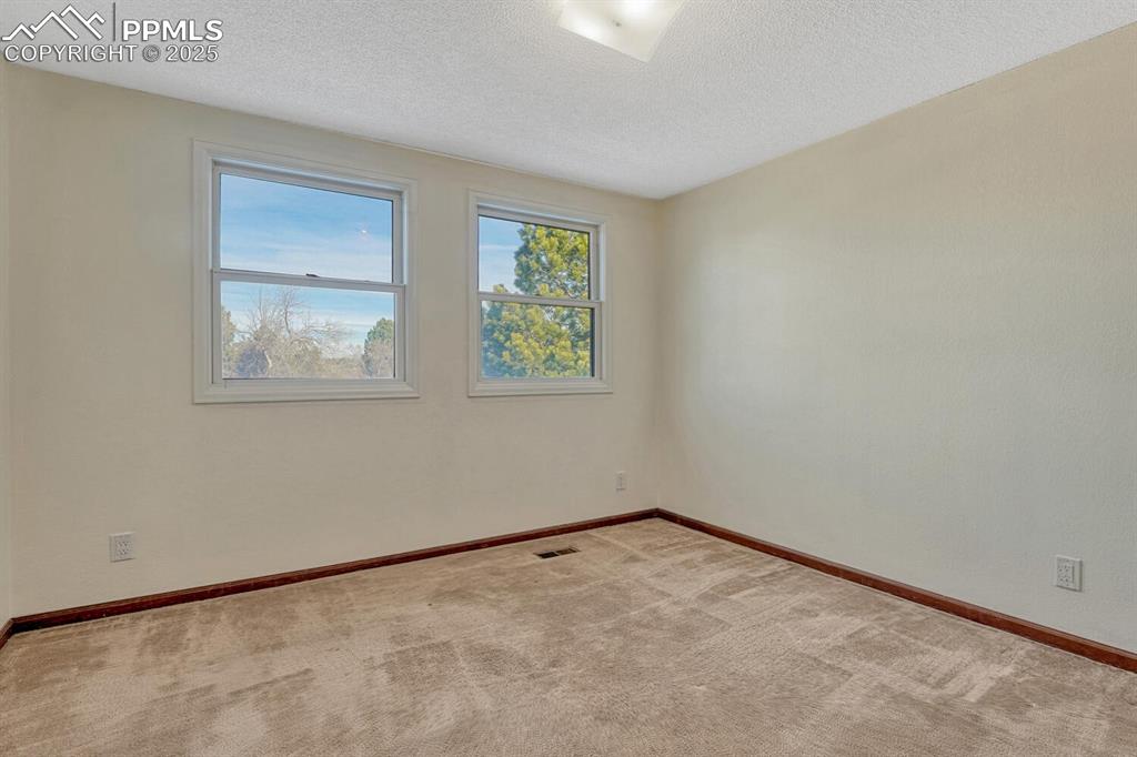 Image 24 of 48: Bedroom