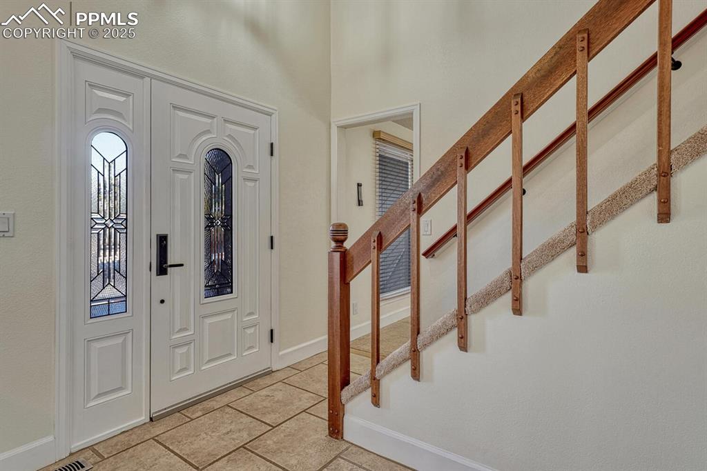 Image 3 of 48: Entry