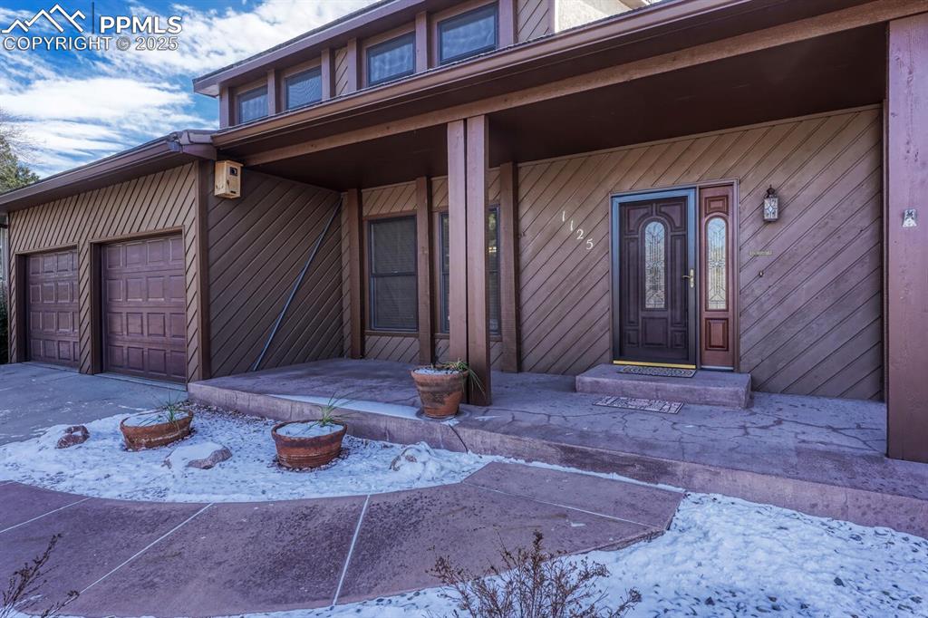 Image 45 of 48: Entry