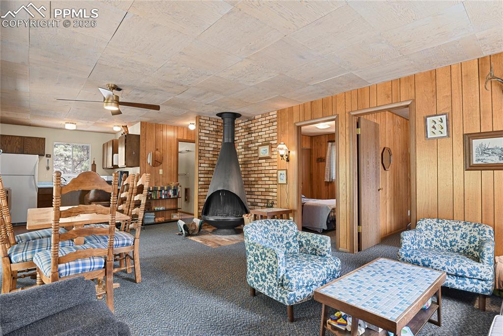 Image 11 of 48: Living Room