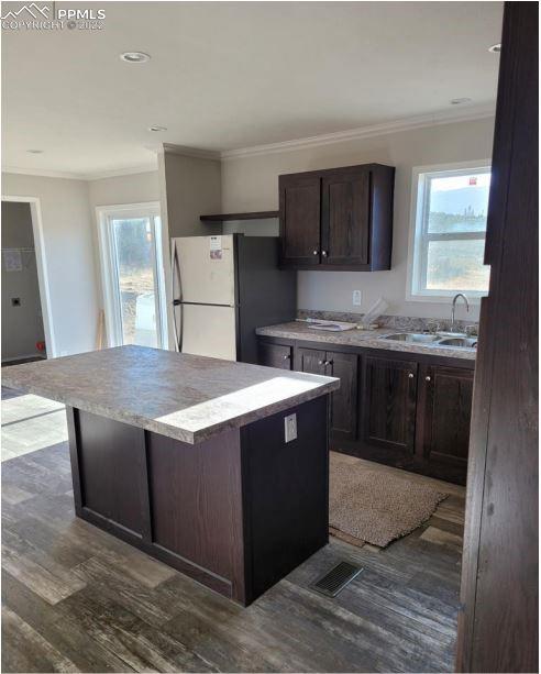 Listing 6830246, Image 5 of 14