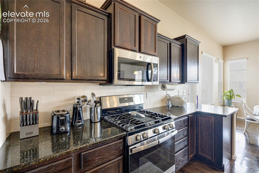 Image 11 of 43: Kitchen