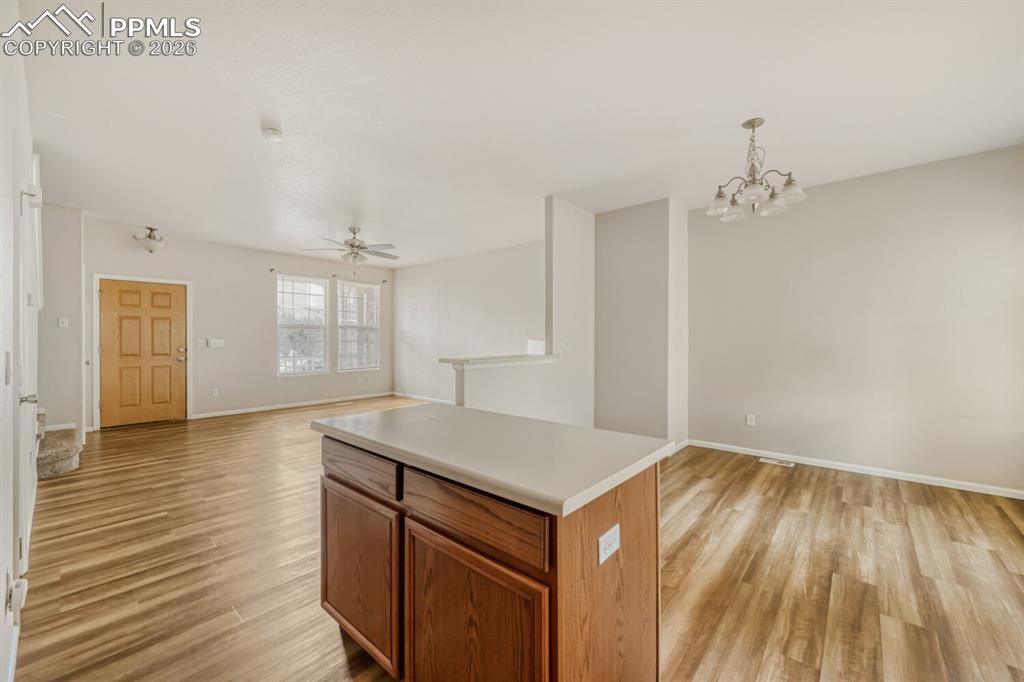 Image 12 of 27: Kitchen