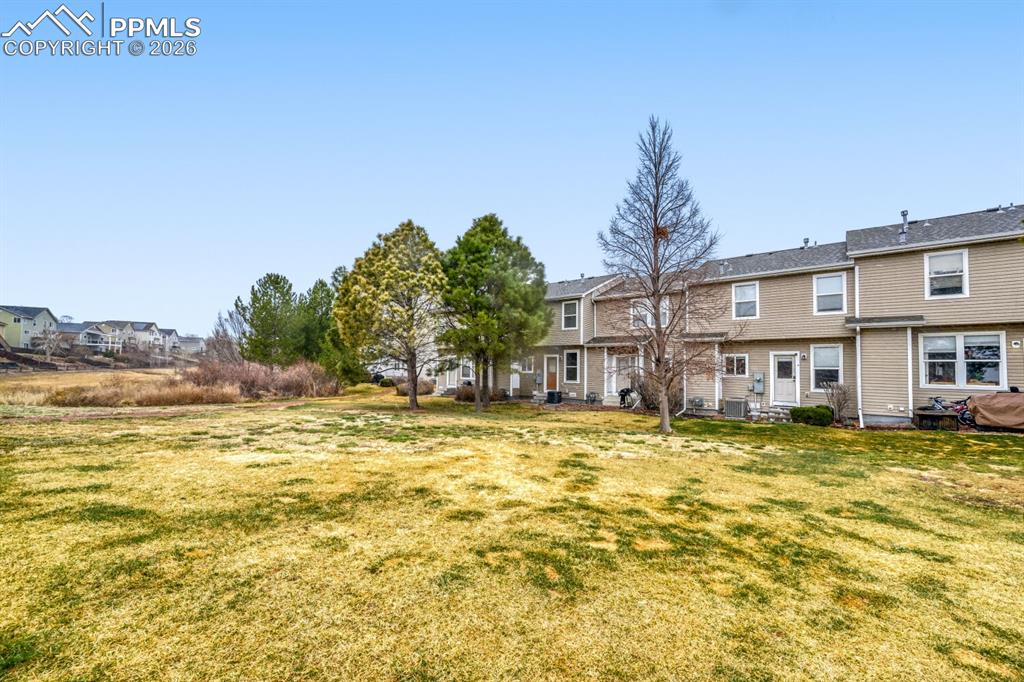 Image 27 of 27: Yard