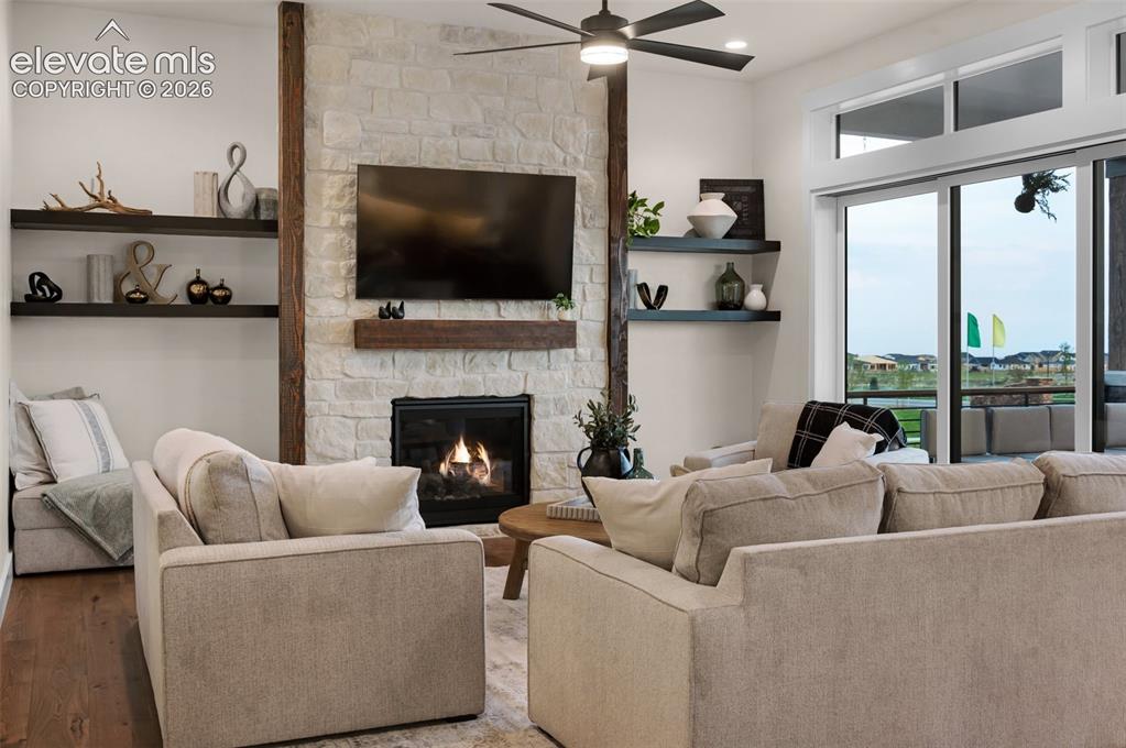 Image 5 of 29: Living Room