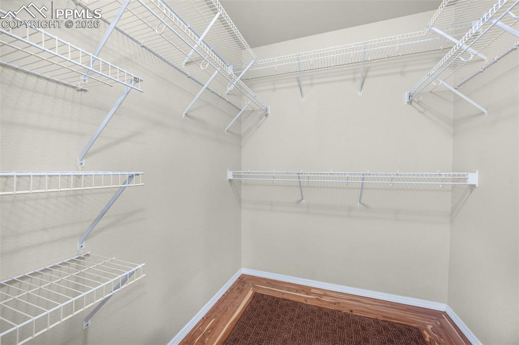 Image 26 of 48: Bedroom