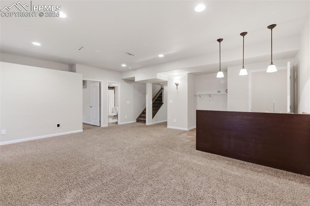 Image 32 of 48: Bathroom