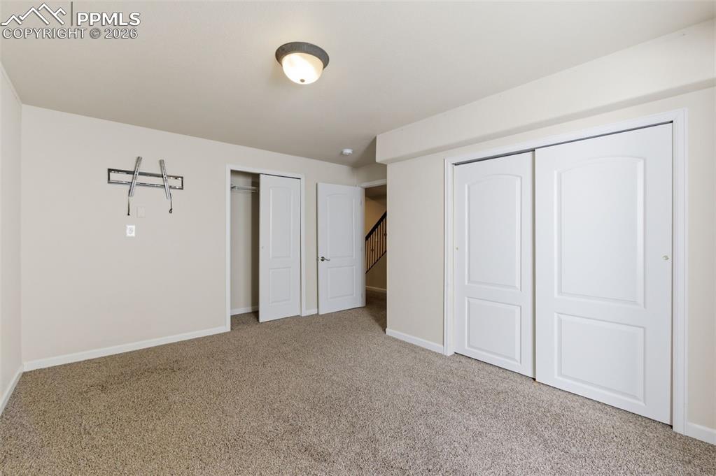 Image 39 of 48: Bedroom