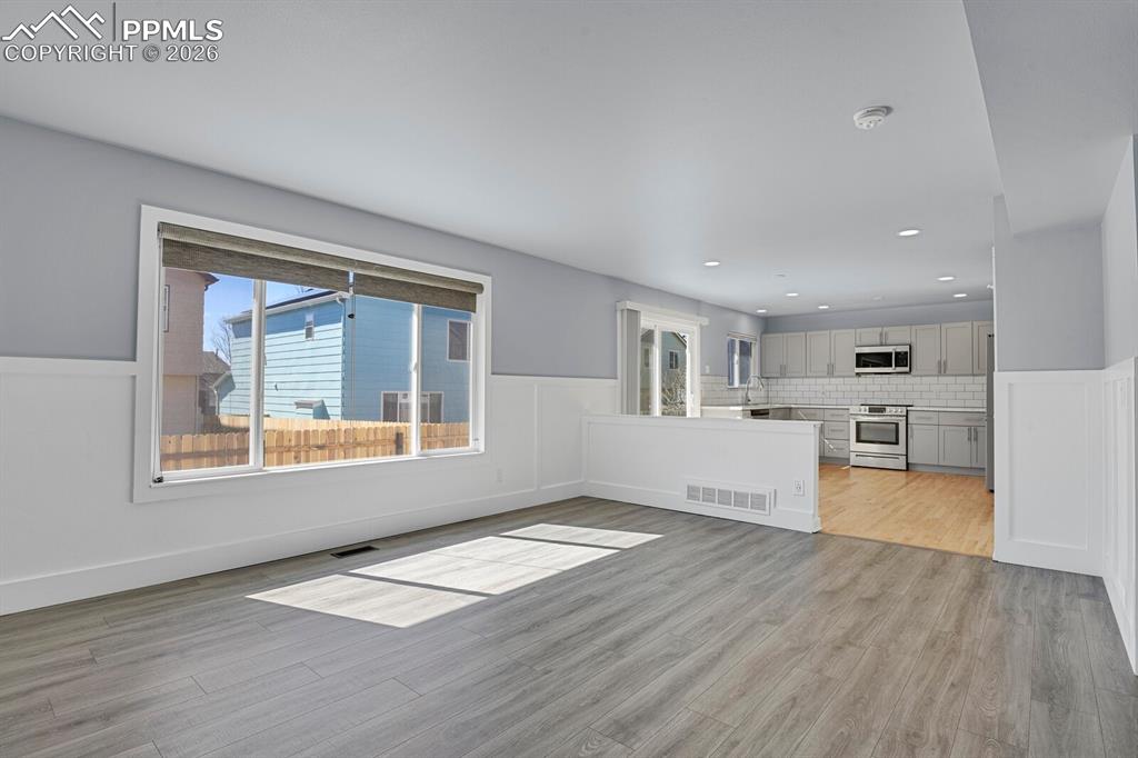 Image 11 of 38: Living Room