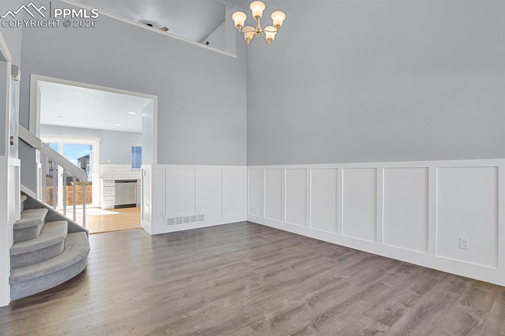 Image 6 of 38: Dining Room