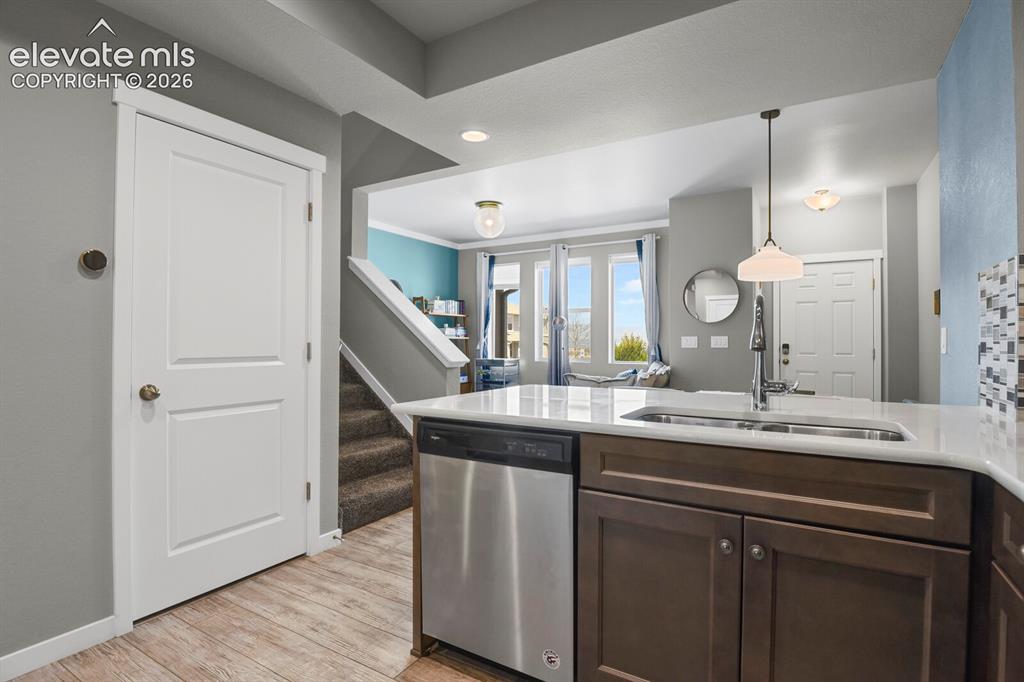 Image 10 of 26: Open concept main level