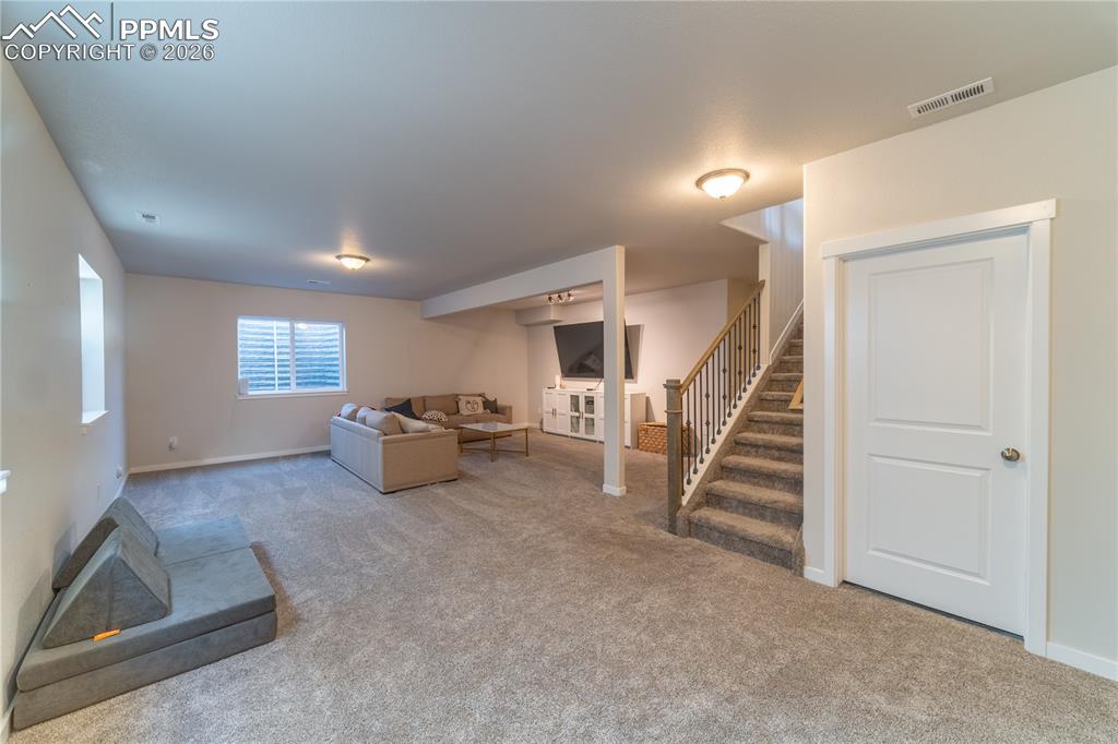 Image 19 of 34: Living Room