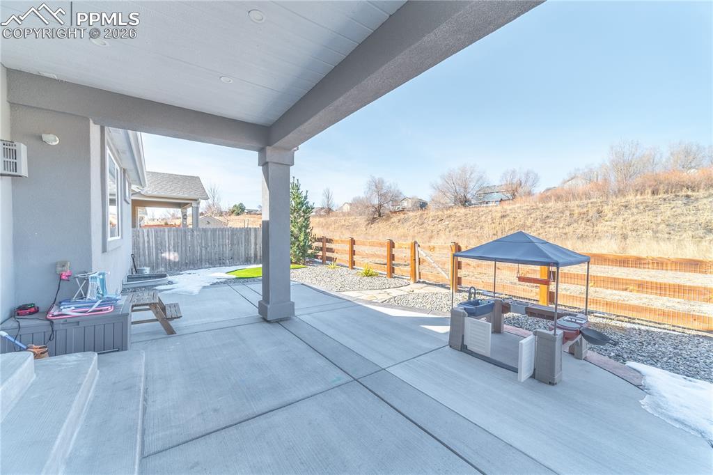 Image 24 of 34: Patio