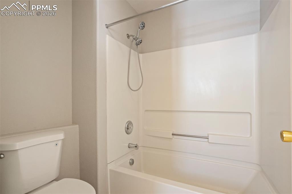 Image 19 of 31: Tub person? Shower person? Both accepted here. 