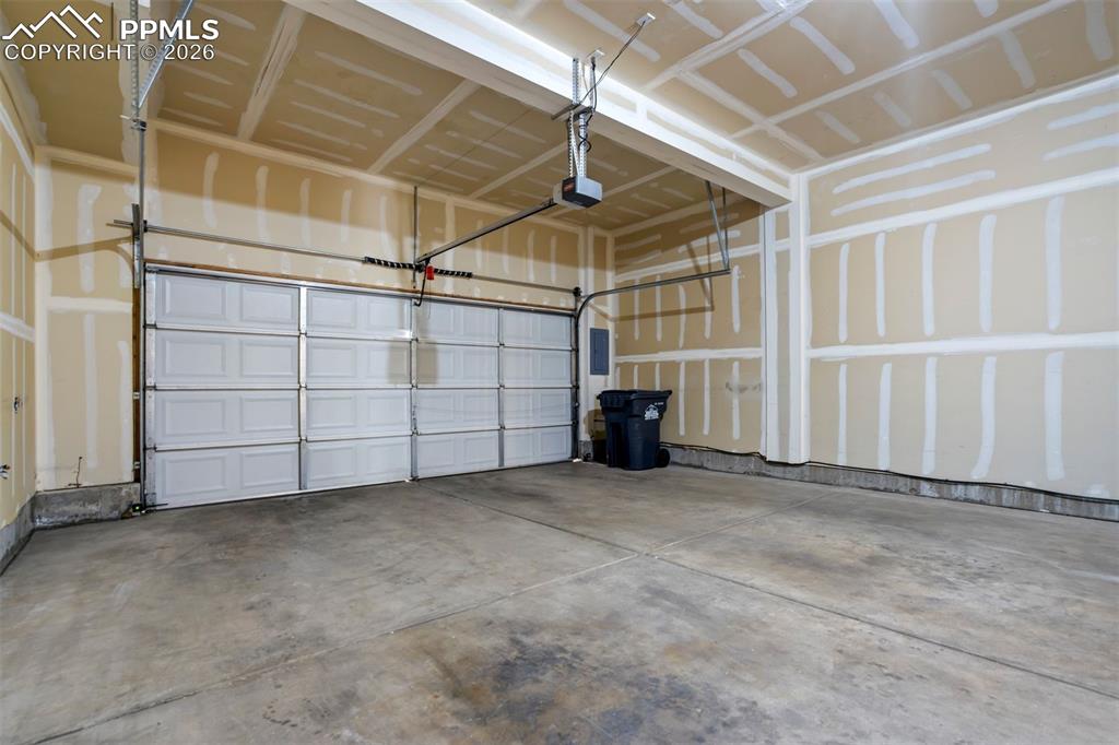 Image 27 of 31: Garage is very spacious. 