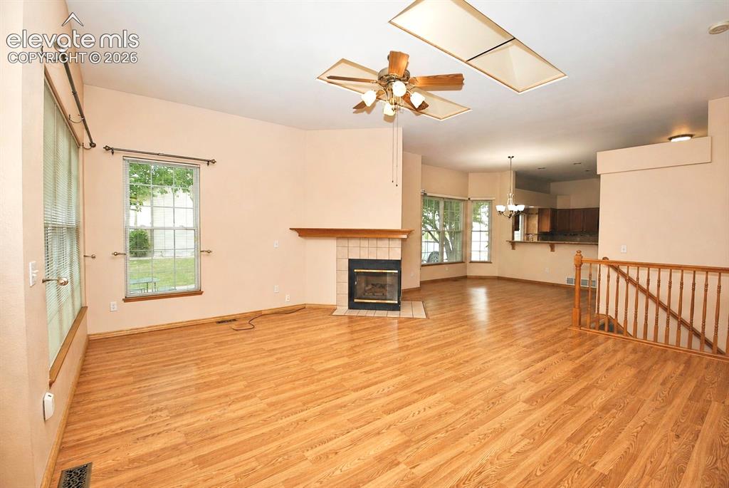 Image 3 of 36: Living Room